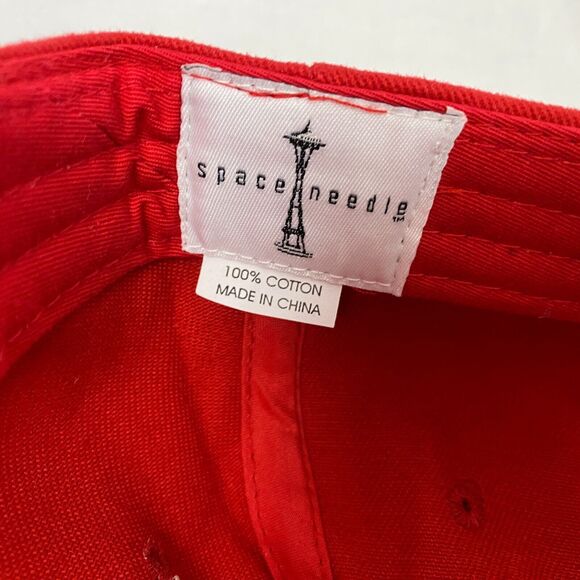 Space Needle Seattle Washington Hat Cap Red Embroidered Souvenir Strapback NEW - Picture 10 of 10